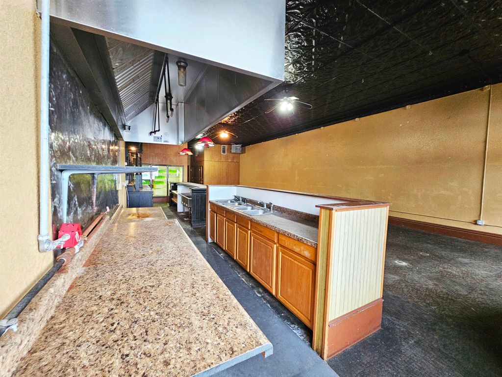 Photo of 206 S Main Street, Fayette, IA 52142 (MLS # 153708)