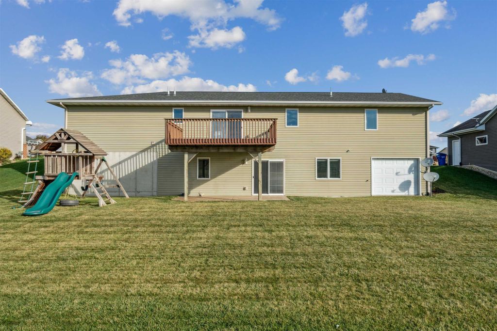 Photo of 622 Meadowland Court, Epworth, IA 52045 (MLS # 153322)