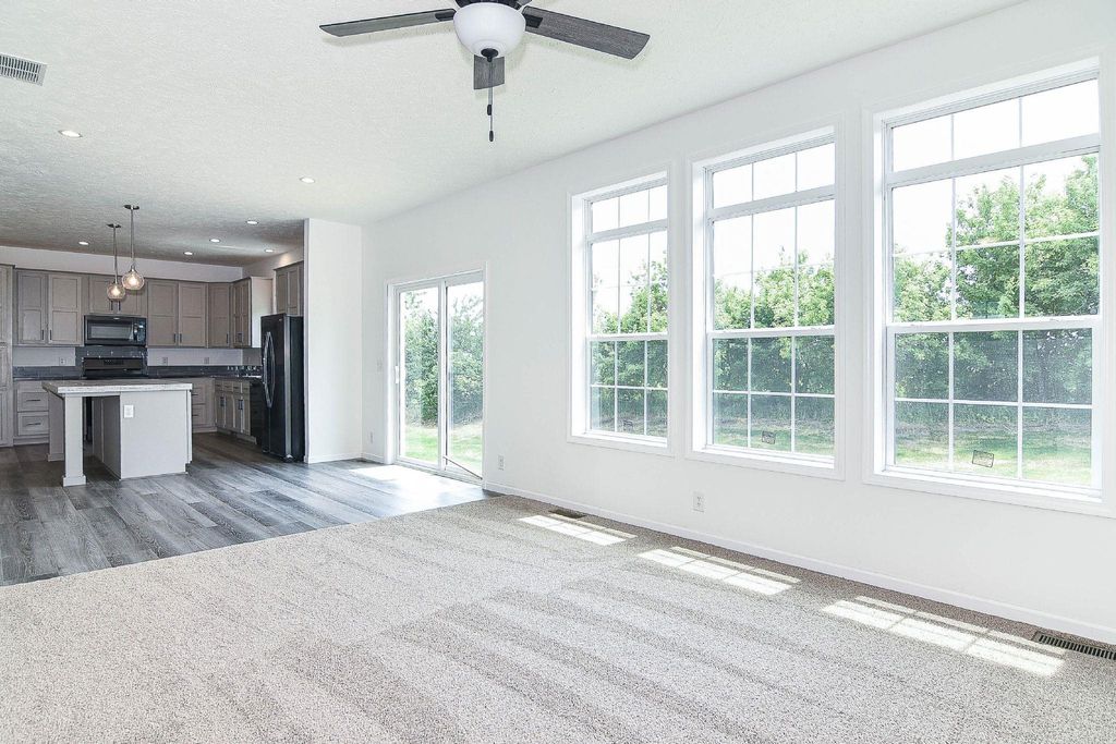 Photo of 800 Bobcat Avenue #SE, Farley, IA 52046 (MLS # 153115)