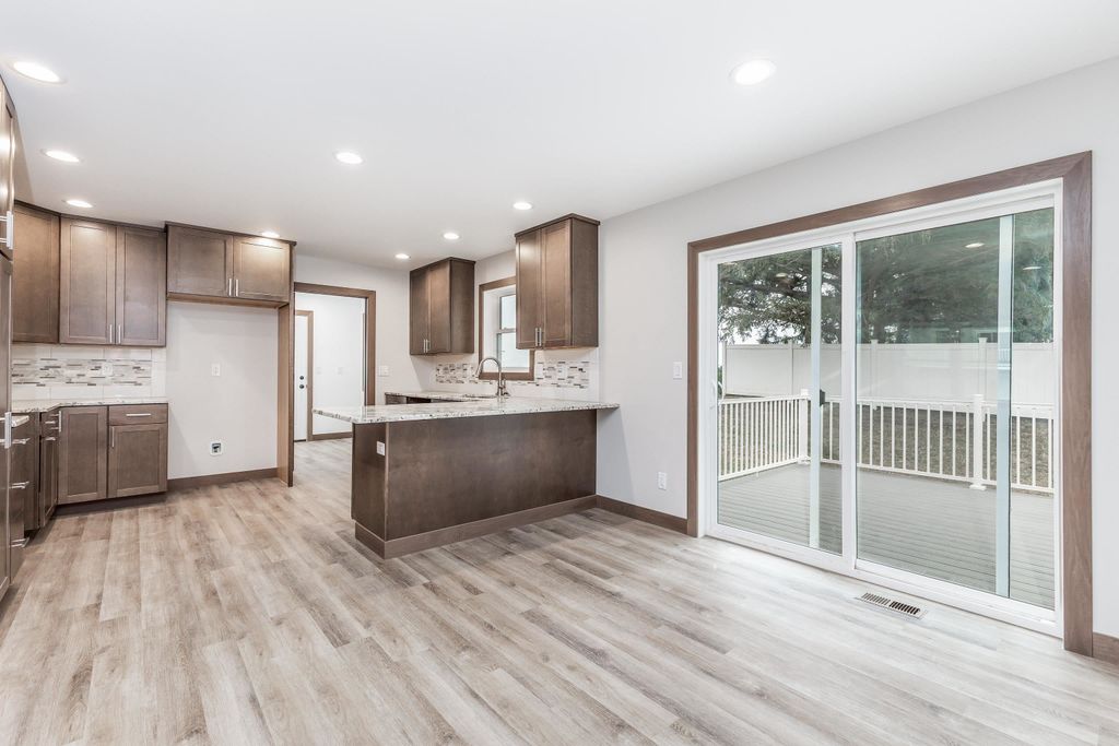 Photo of 860 Sunshine Street, Holy Cross, IA 52053 (MLS # 153282)