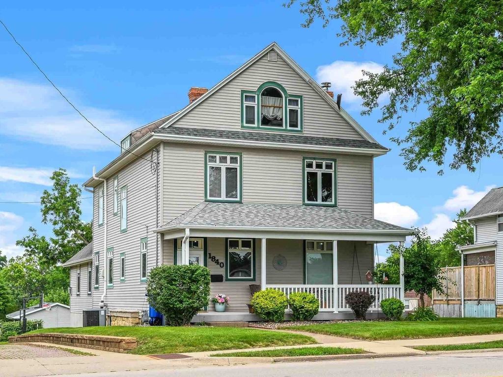 Photo of Dubuque, IA 52001 (MLS # 155181)