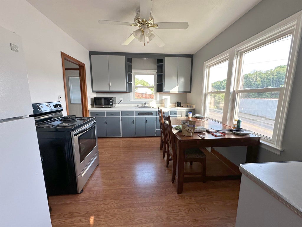 Photo of Dubuque, IA 52001 (MLS # 155427)