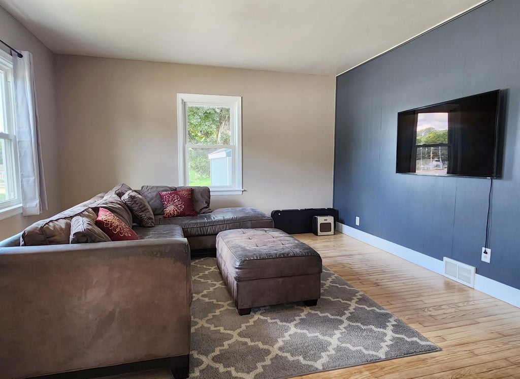 Photo of Dubuque, IA 52001 (MLS # 155427)