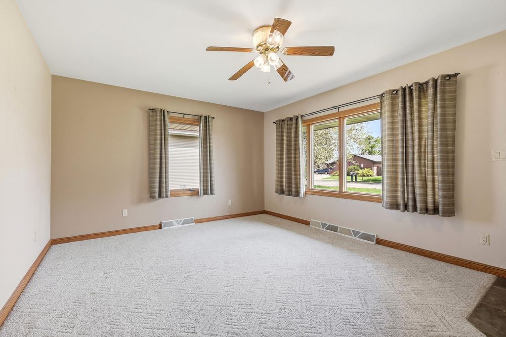 Photo of Dubuque, IA 52003 (MLS # 154510)