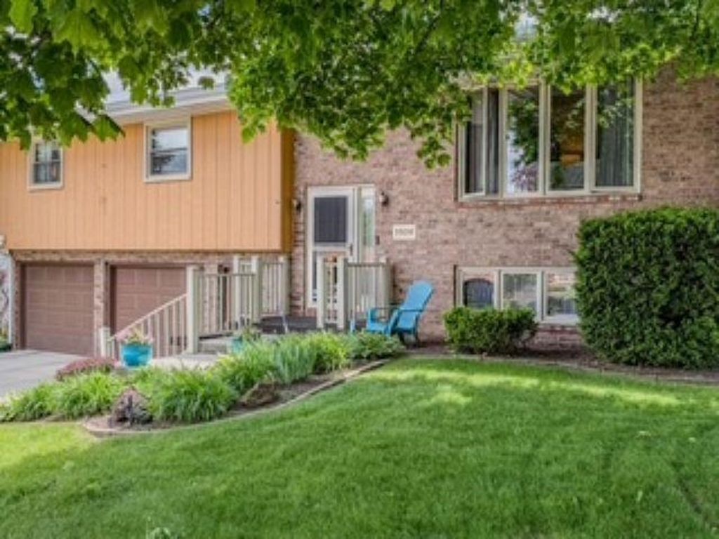 Photo of Dubuque, IA 52002 (MLS # 154630)