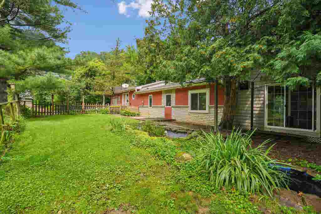 Photo of Dubuque, IA 52001 (MLS # 155522)