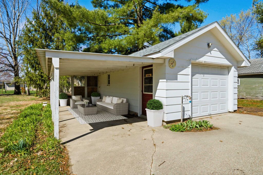 Photo of Manchester, IA 52057 (MLS # 154338)