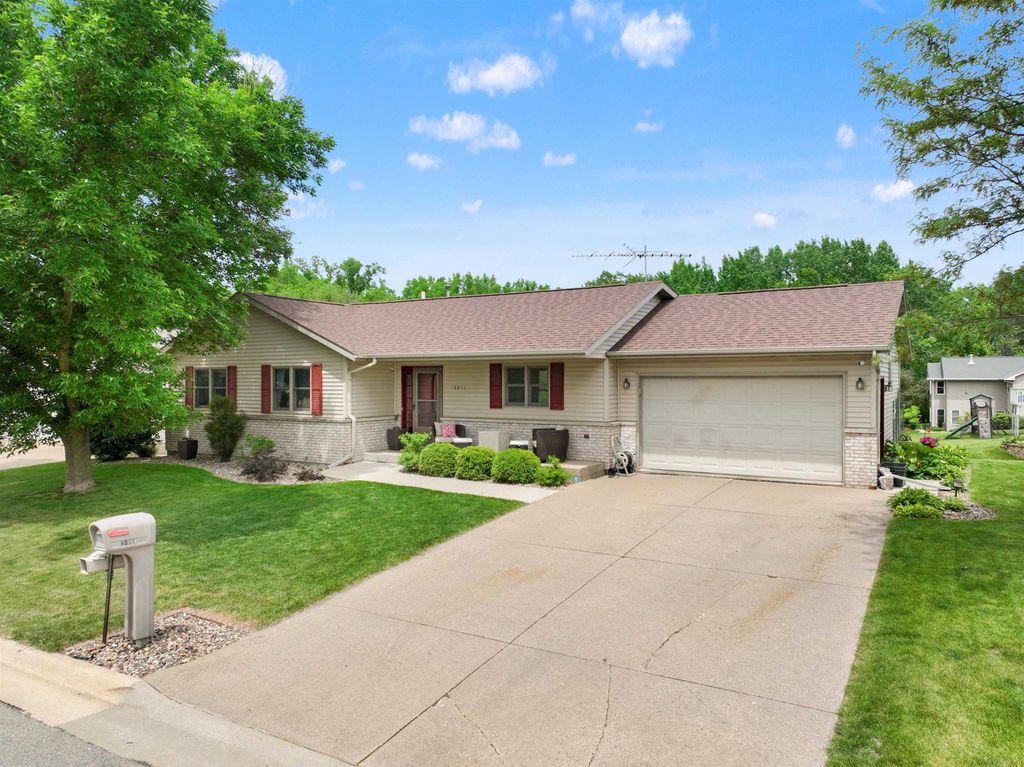 Photo of Peosta, IA 52068 (MLS # 154798)