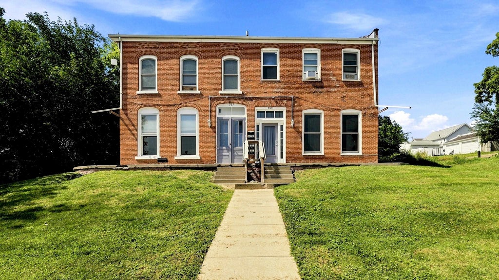 Photo of Dubuque, IA 52001 (MLS # 155630)