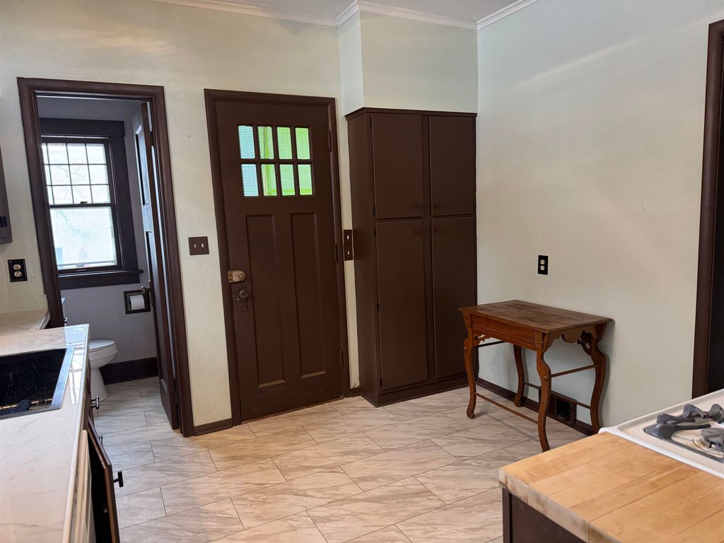 Photo of Dubuque, IA 52001 (MLS # 153610)