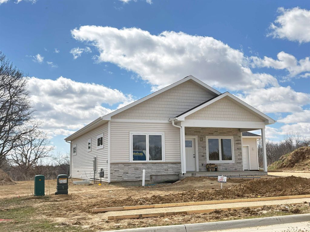 Photo of Dubuque, IA 52001 (MLS # 153735)