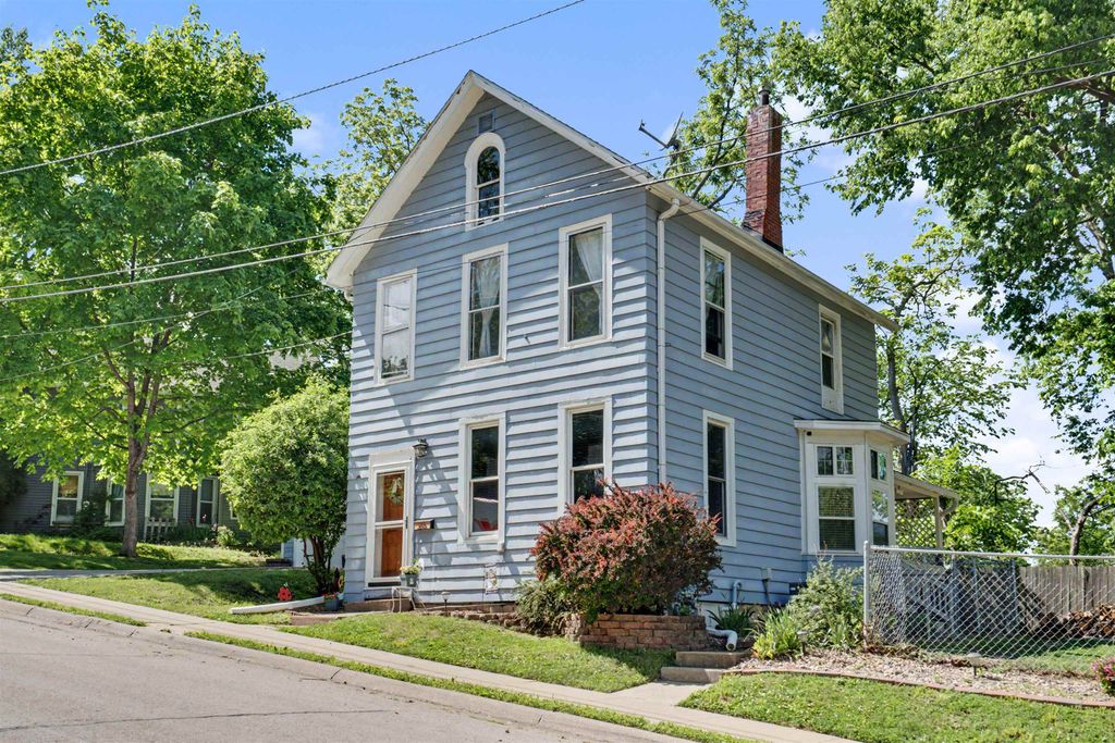 Photo of Dubuque, IA 52001 (MLS # 154753)