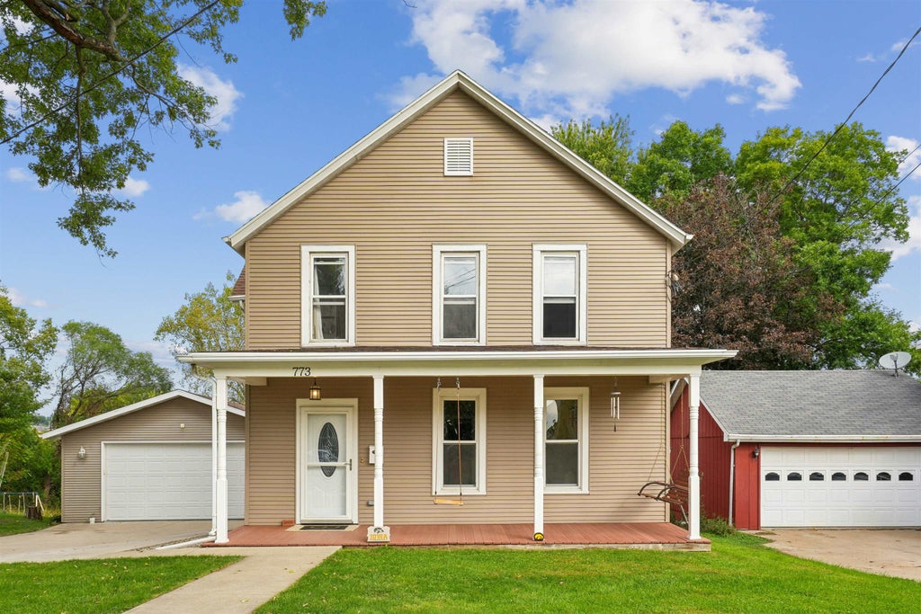 Photo of Dubuque, IA 52003 (MLS # 155840)