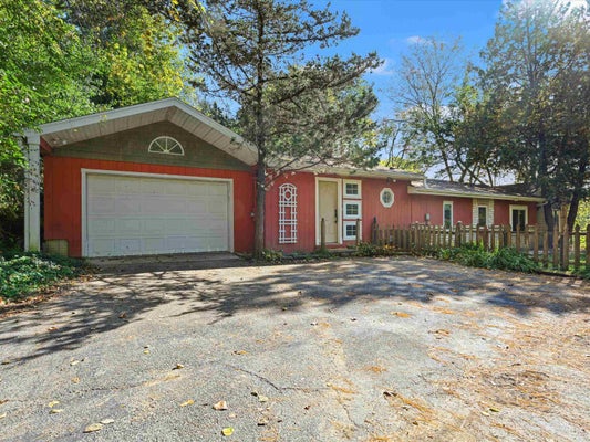 850 KANE ST, DUBUQUE, IA 52001 - Image 12a9938debb27d8a652a05d0dea89c14/2340438527