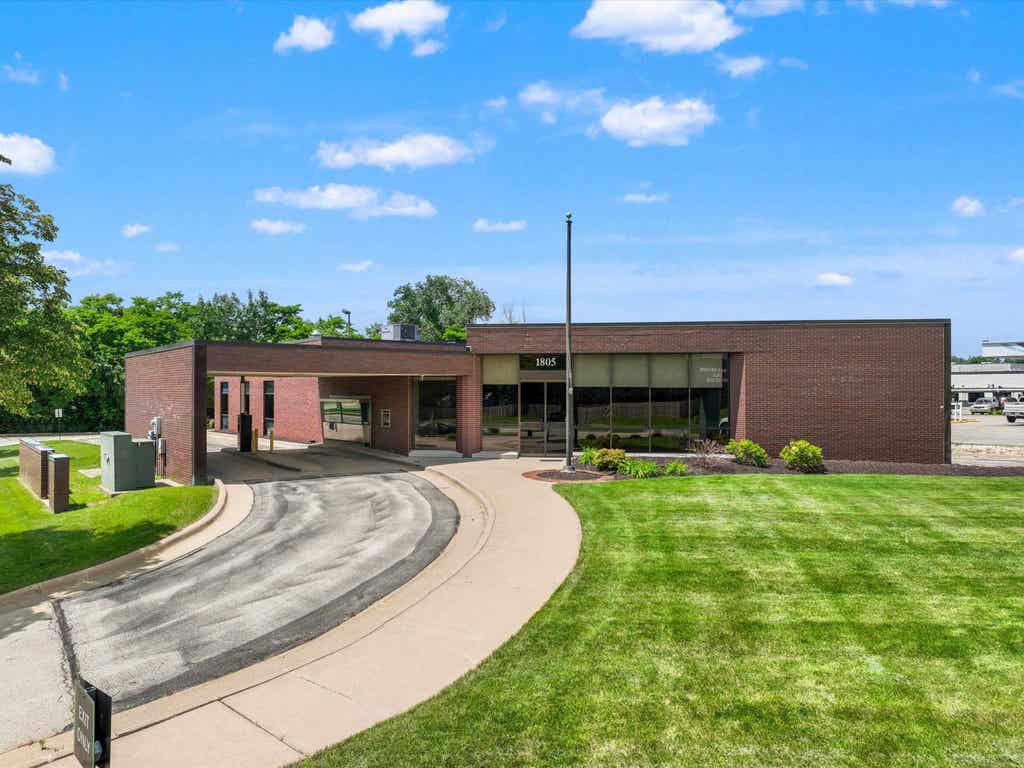 Photo of Dubuque, IA 52002 (MLS # 155103)