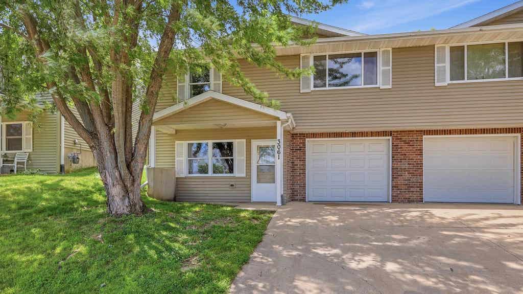 Photo of Dubuque, IA 52001 (MLS # 155120)