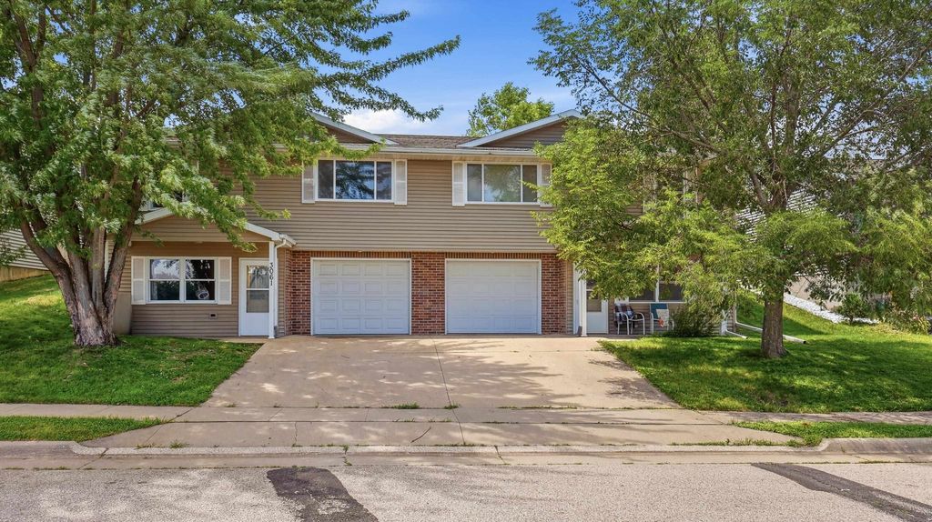 Photo of Dubuque, IA 52001 (MLS # 155120)