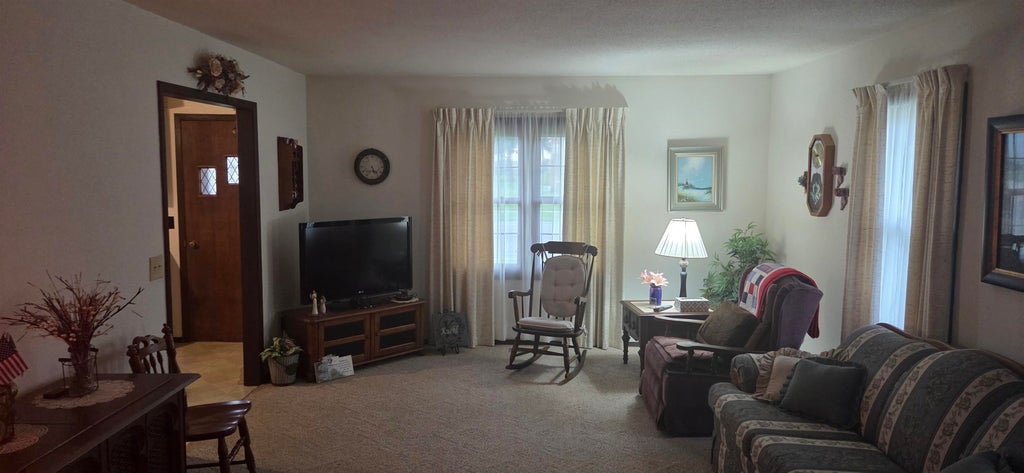 Photo of Garnavillo, IA 52049 (MLS # 155824)