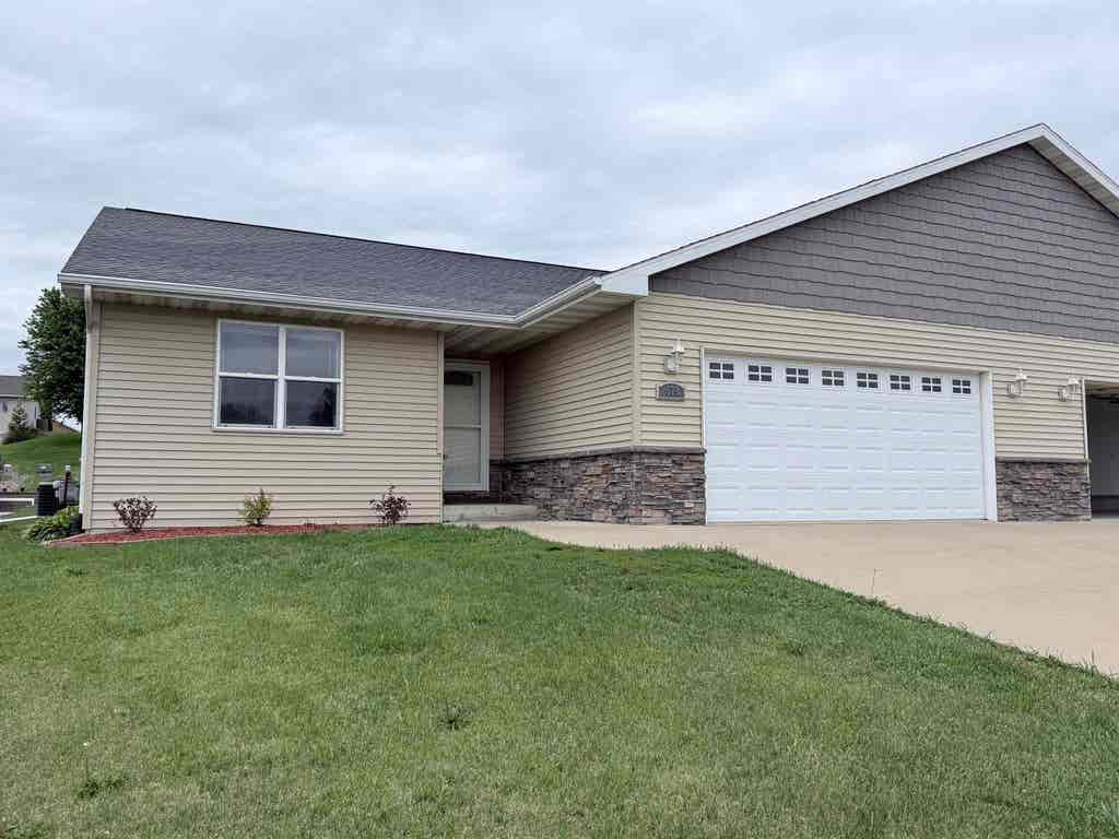 Photo of Dubuque, IA 52001 (MLS # 154837)