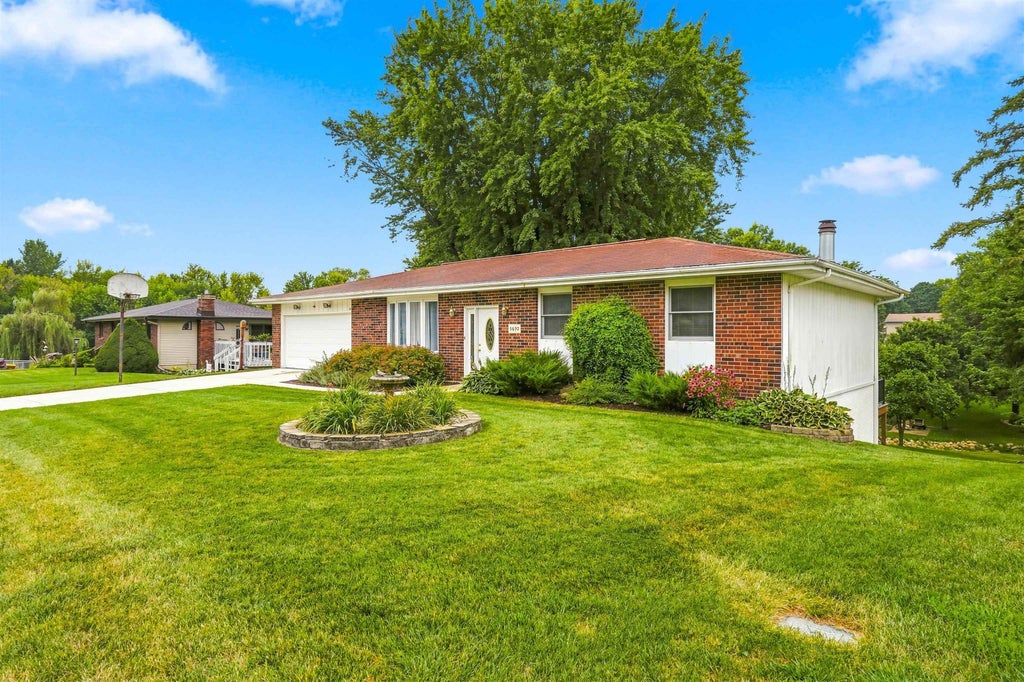 Photo of Dubuque, IA 52002 (MLS # 155409)