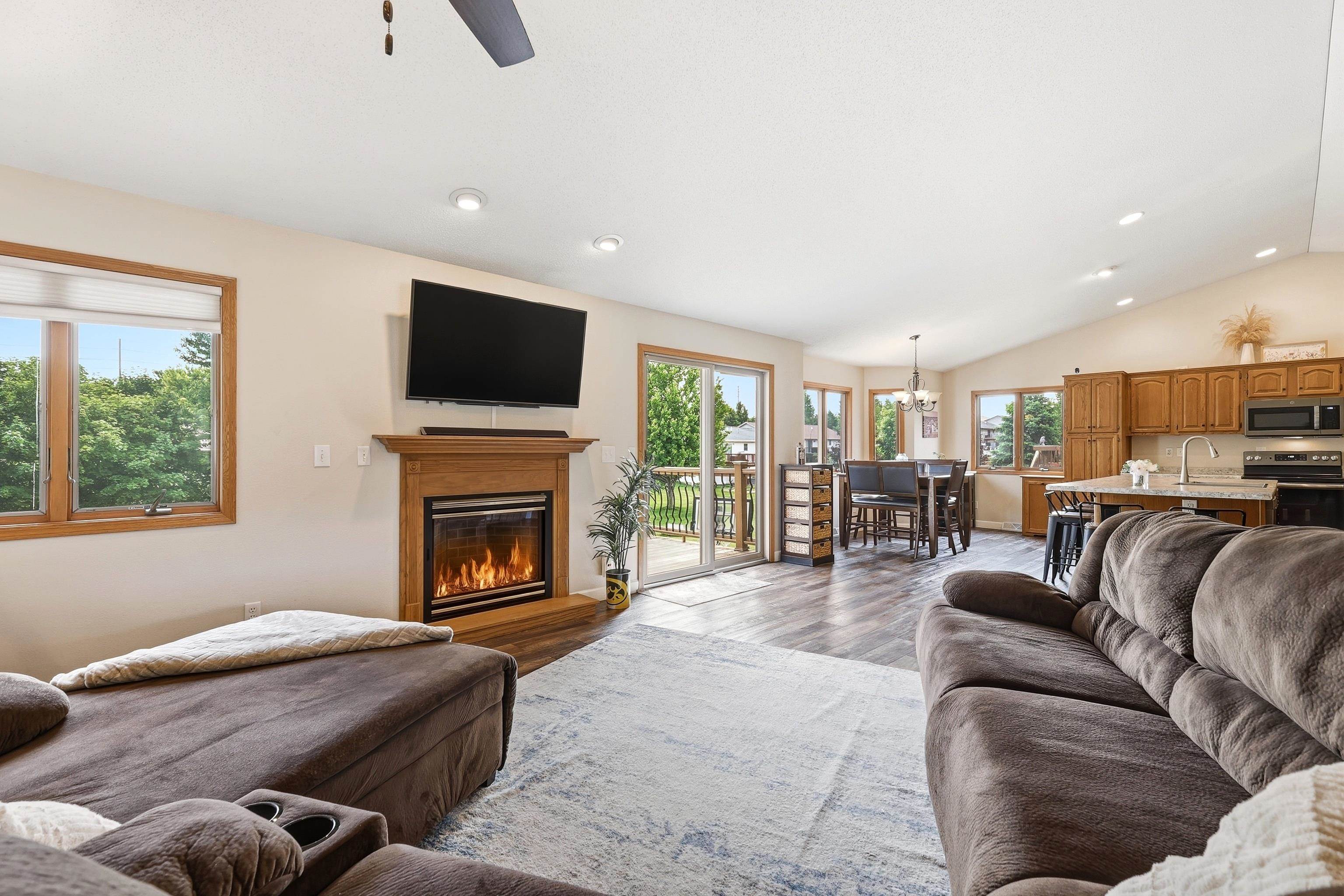 730 N Willow Ridge