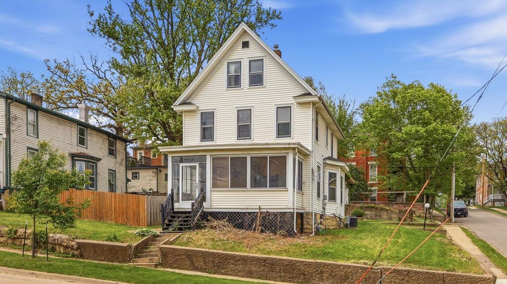 Photo of Dubuque, IA 52001 (MLS # 154571)
