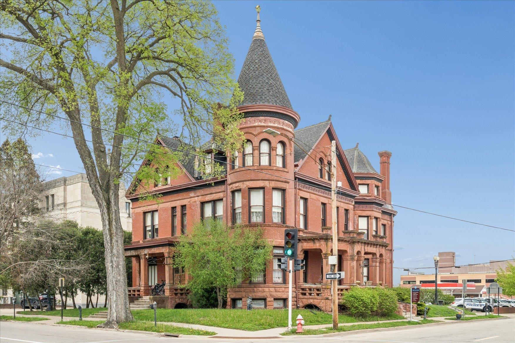 504 Bluff Street