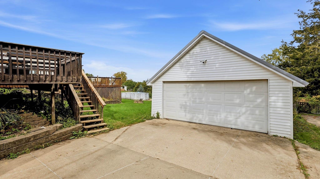 Photo of Dubuque, IA 52003 (MLS # 155907)