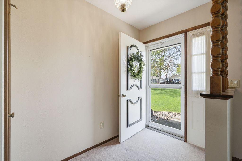 Photo of Dubuque, IA 52001 (MLS # 154435)