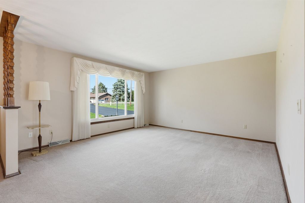 Photo of Dubuque, IA 52001 (MLS # 154435)