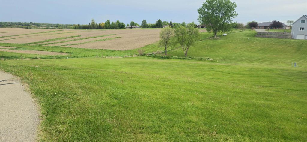 Photo of Dubuque, IA 52003 (MLS # 154610)