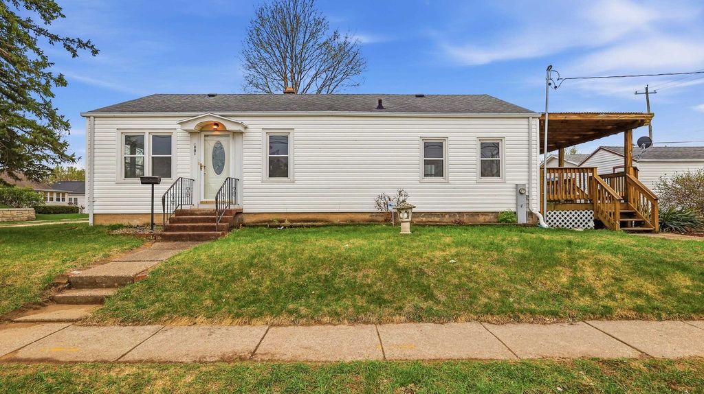 Photo of Dubuque, IA 52001 (MLS # 154105)