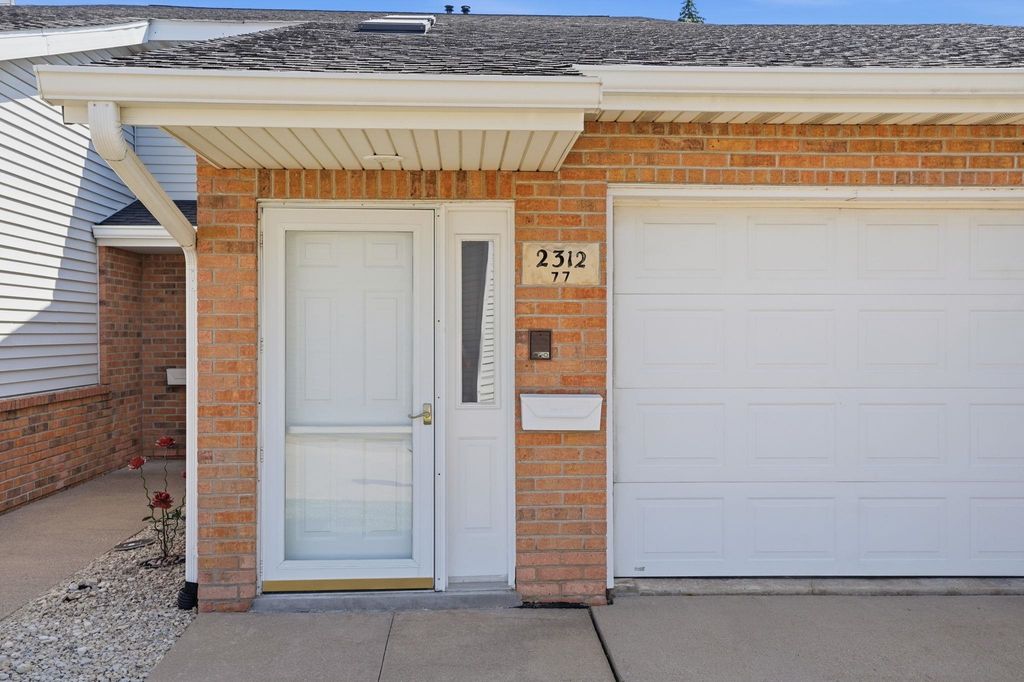 Photo of Dubuque, IA 52001 (MLS # 154758)