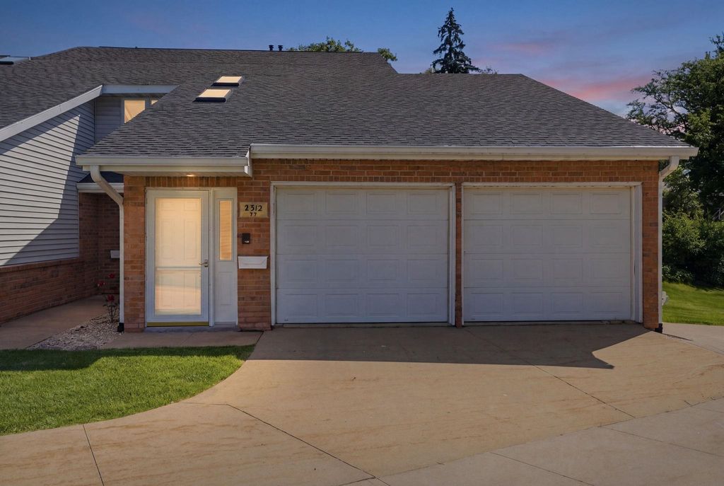 Photo of Dubuque, IA 52001 (MLS # 154758)