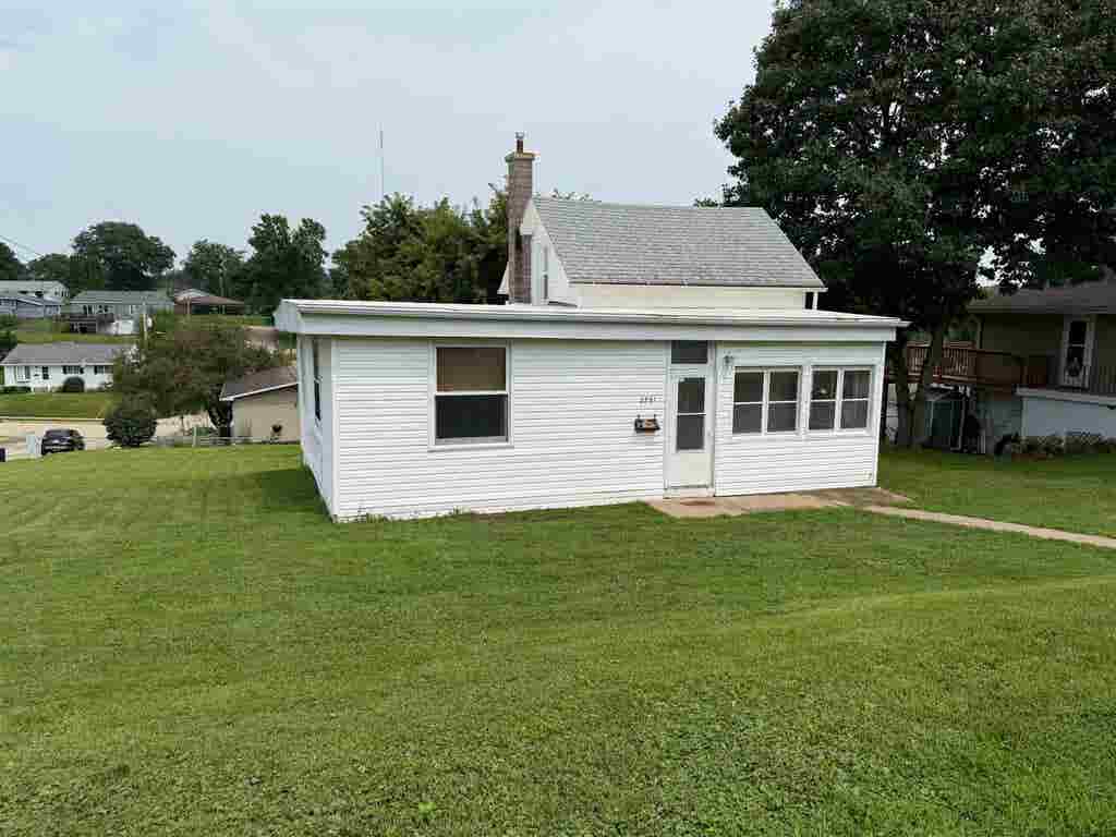 Photo of Dubuque, IA 52001 (MLS # 155466)