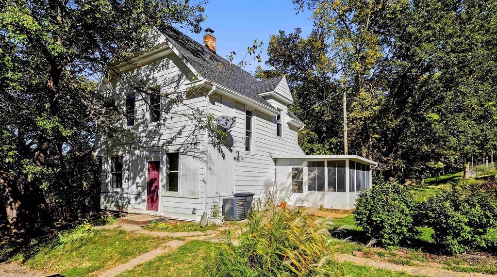Photo of Dubuque, IA 52003 (MLS # 155903)