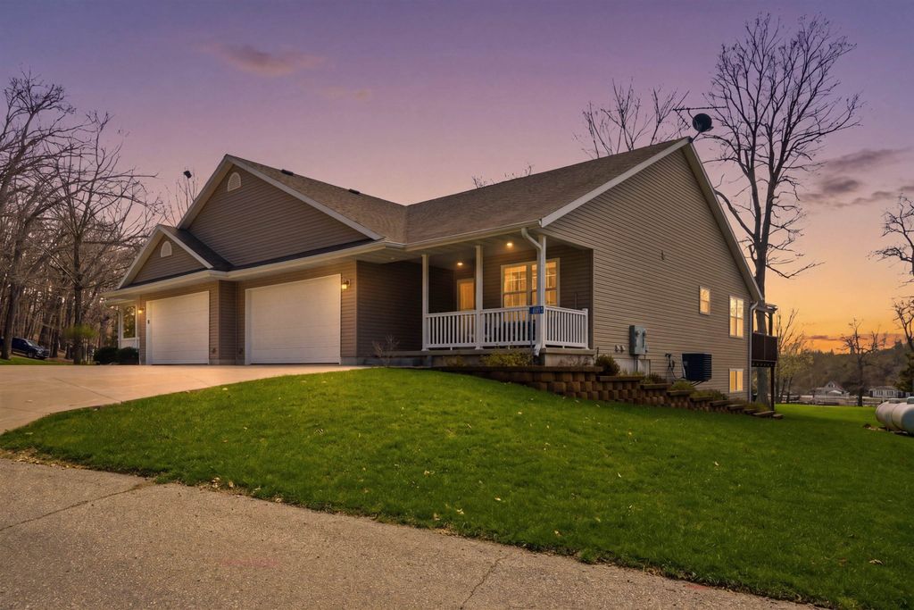 Photo of Delhi, IA 52223 (MLS # 154420)
