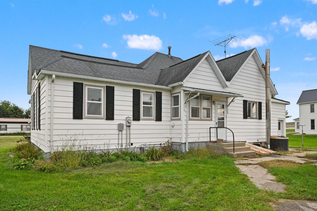 Photo of Cascade, IA 52033 (MLS # 155858)