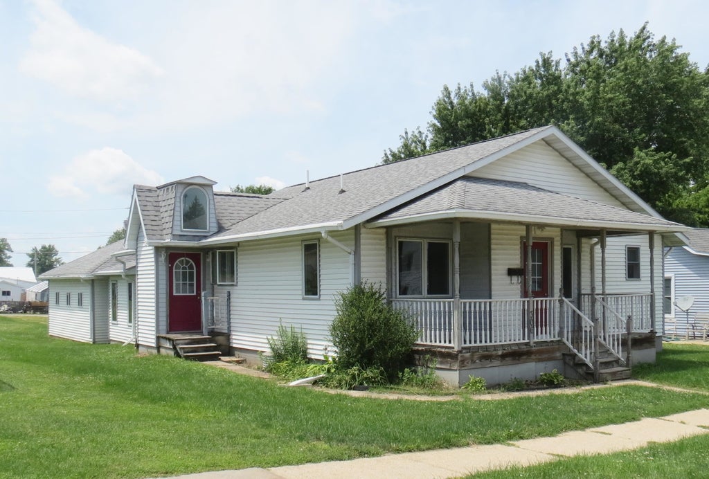 Photo of Maquoketa, IA 52060 (MLS # 155065)