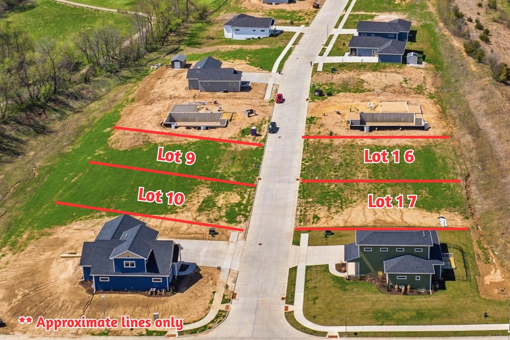 Photo of Dubuque, IA 52001 (MLS # 155228)