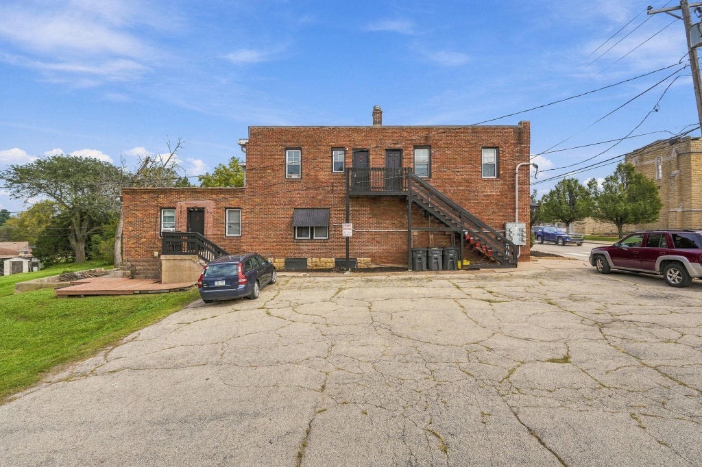 Photo of Dubuque, IA 52001 (MLS # 155830)