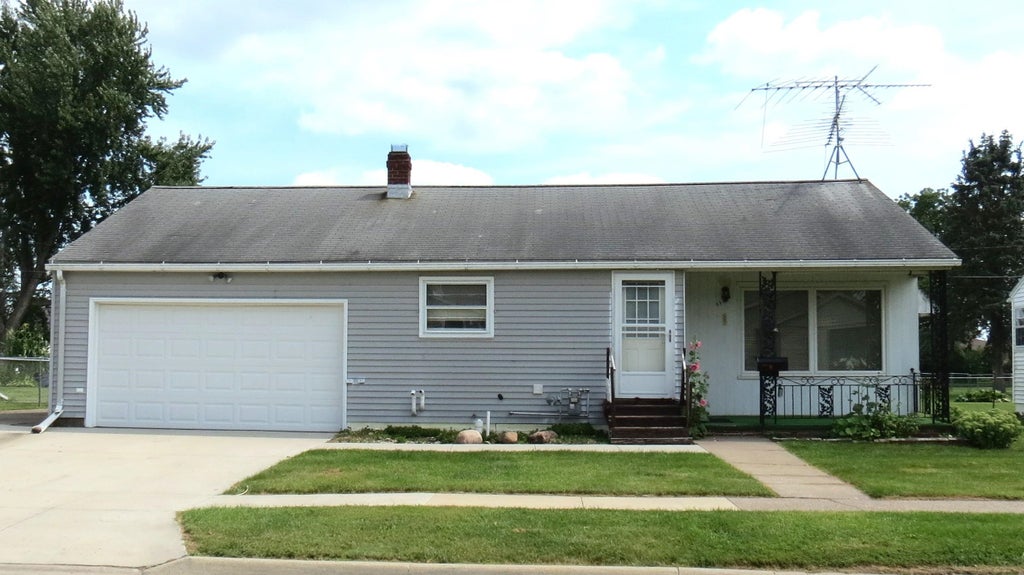 Photo of Maquoketa, IA 52060 (MLS # 155602)