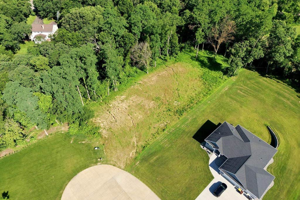 Photo of Dubuque, IA 52001 (MLS # 153830)