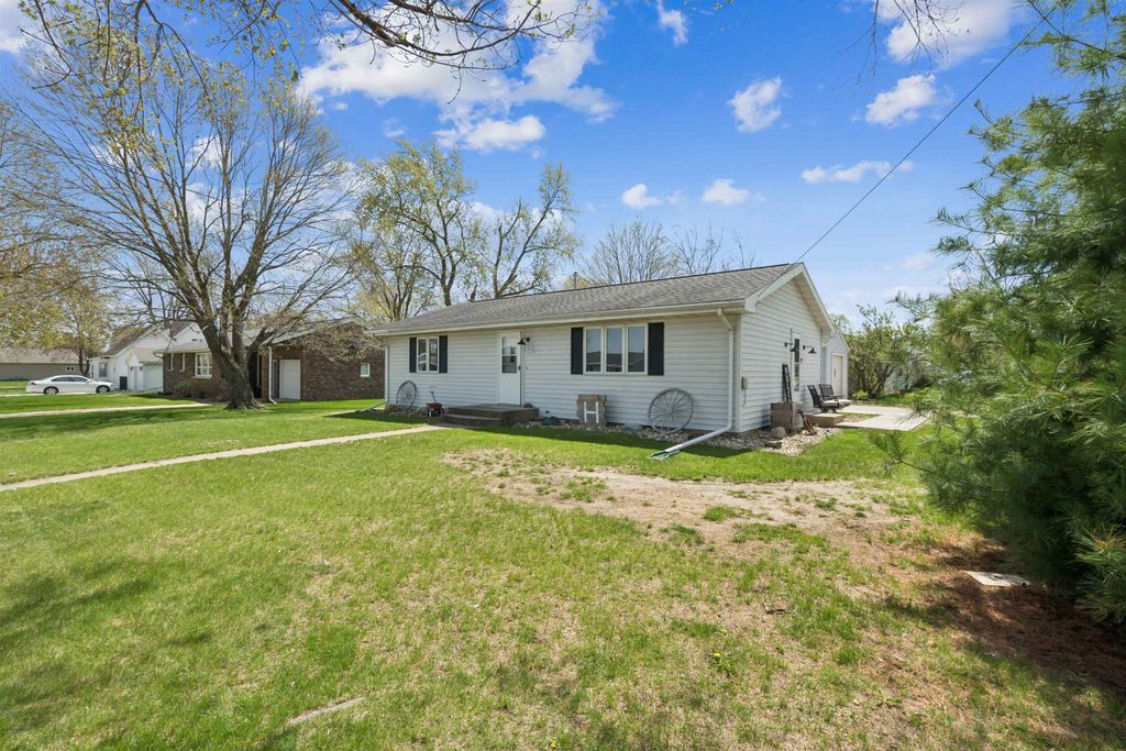 Photo of Manchester, IA 52076 (MLS # 154452)