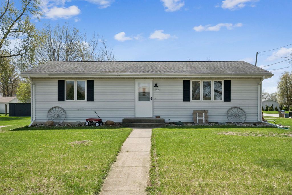 Photo of Manchester, IA 52076 (MLS # 154452)