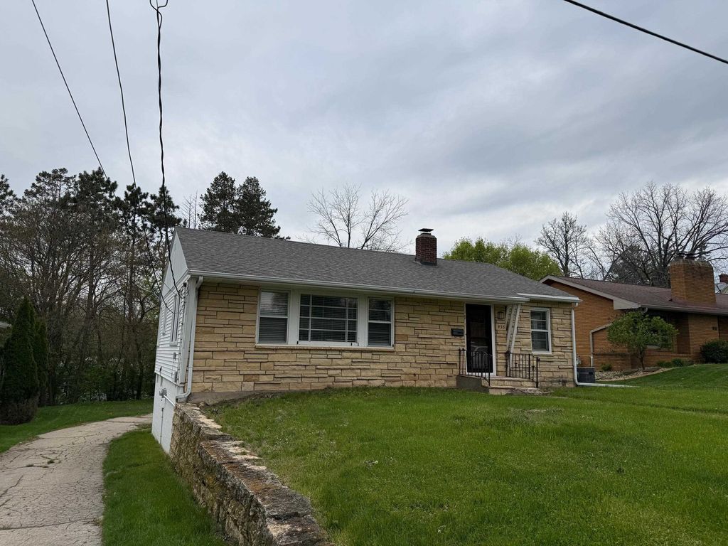 Photo of Dubuque, IA 52003 (MLS # 154161)
