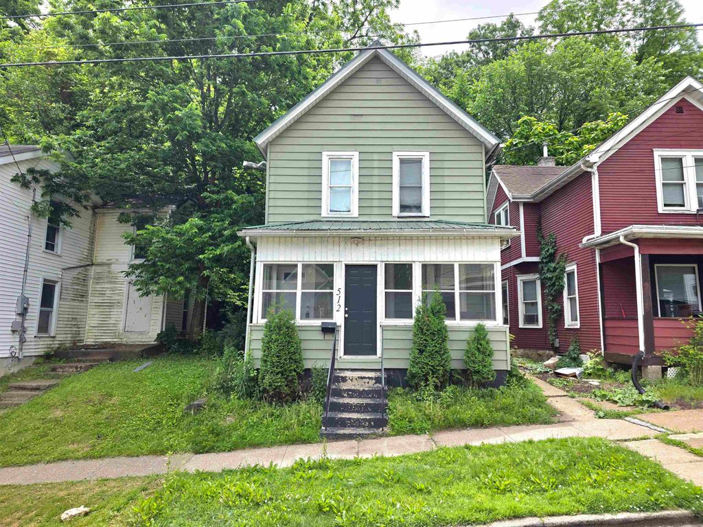 Photo of Dubuque, IA 52001 (MLS # 154801)