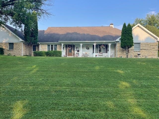 995 Prince Phillip Drive