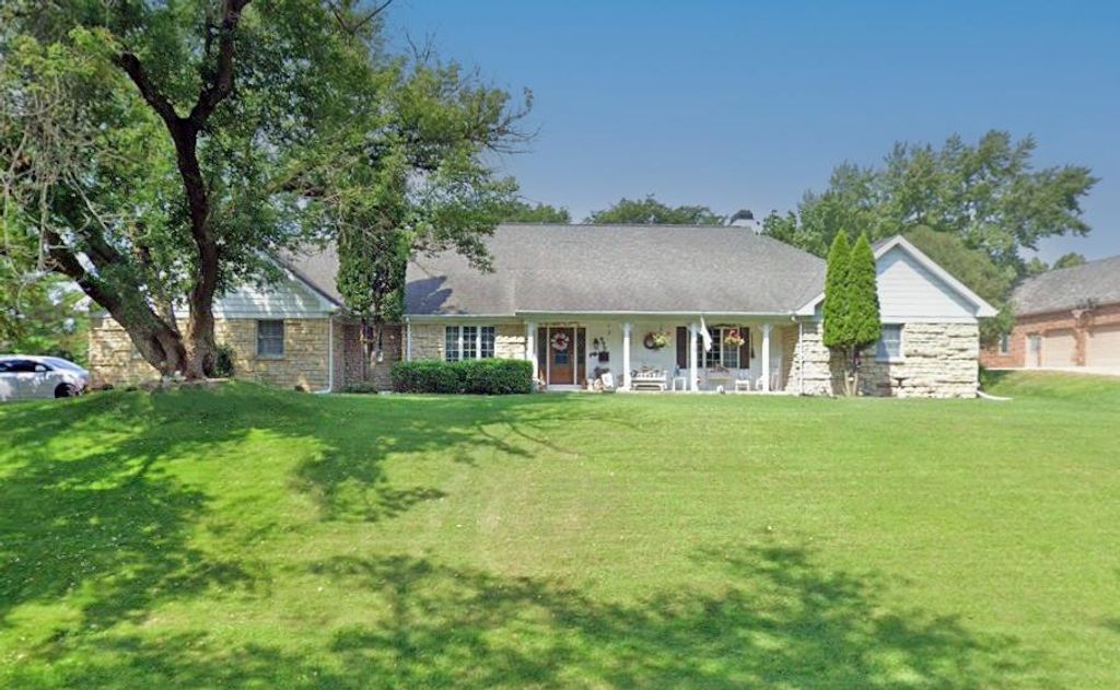 Photo of Dubuque, IA 52003 (MLS # 154407)