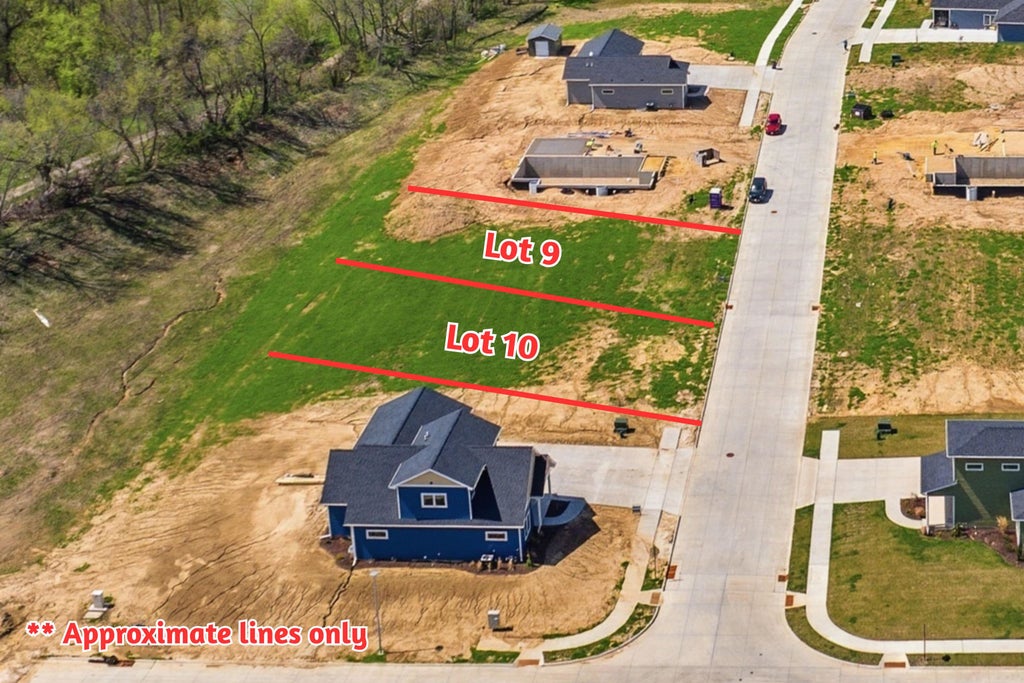Photo of Dubuque, IA 52001 (MLS # 155230)